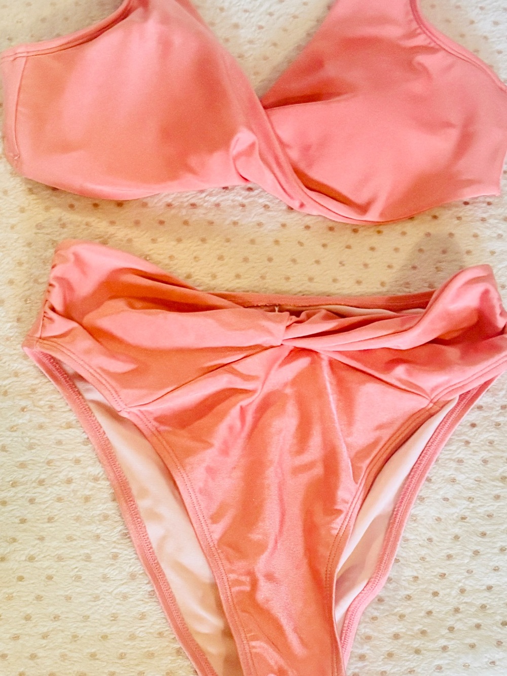 Cupshe Coral Twist Front Bikini Set Size Small